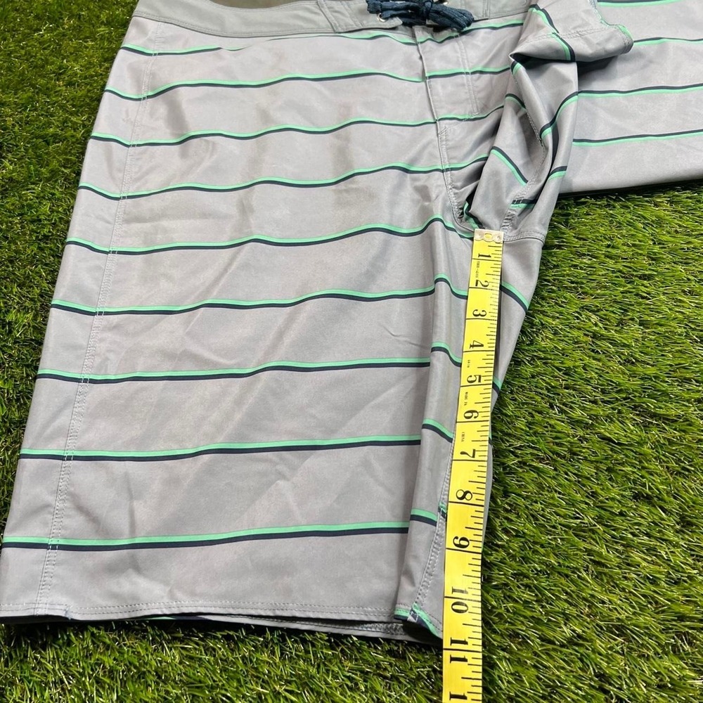 Patagonia Hydro Series Board Shorts Men's 34 Gray Green Stripe Surf Outdoor Y2K - Picture 6 of 8